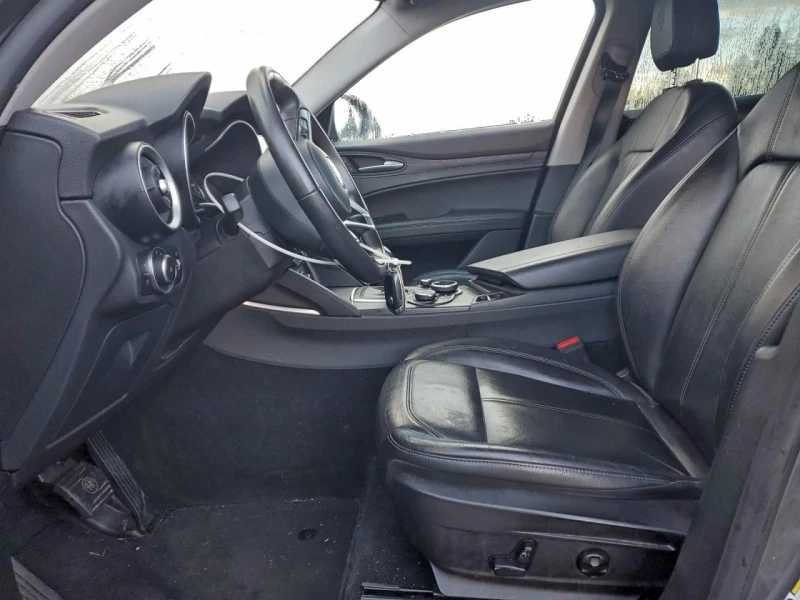 Alfa Romeo Stelvio, снимка 7 - Автомобили и джипове - 53162672