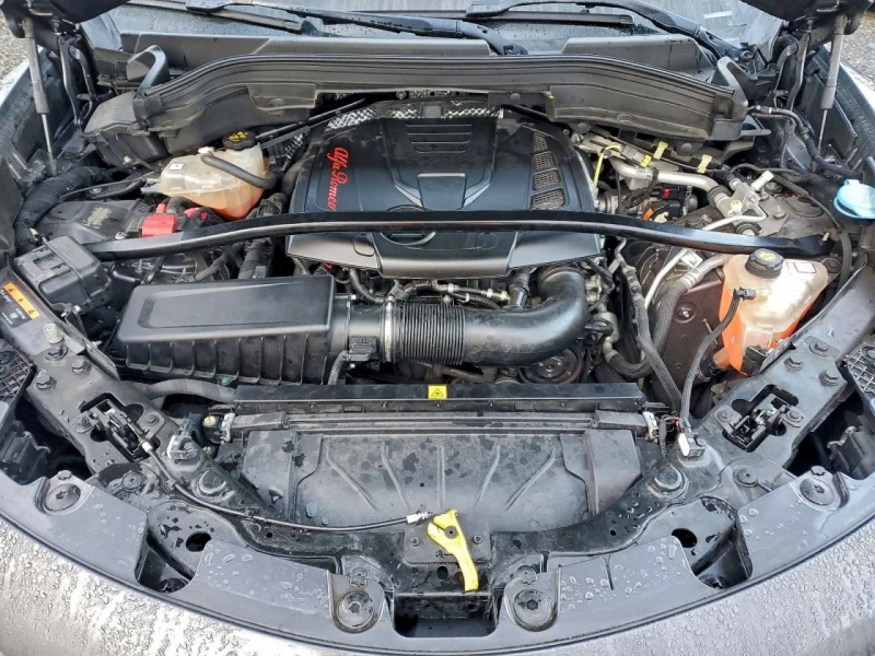 Alfa Romeo Stelvio, снимка 12 - Автомобили и джипове - 53162672