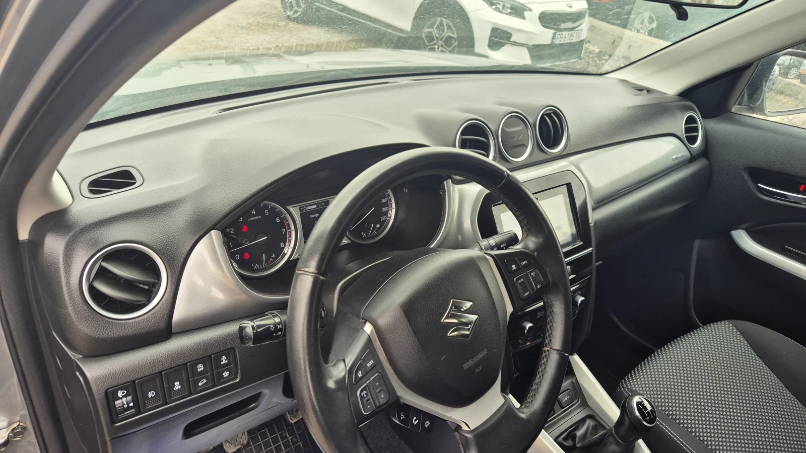 Suzuki Vitara Allgrip 1.6 4x4 GL+ , Android auto, Apple carplay  - изображение 6