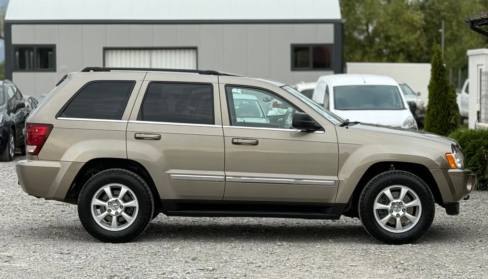 Jeep Grand cherokee 5.7Hemi 326кс * Швейцария*  - изображение 8