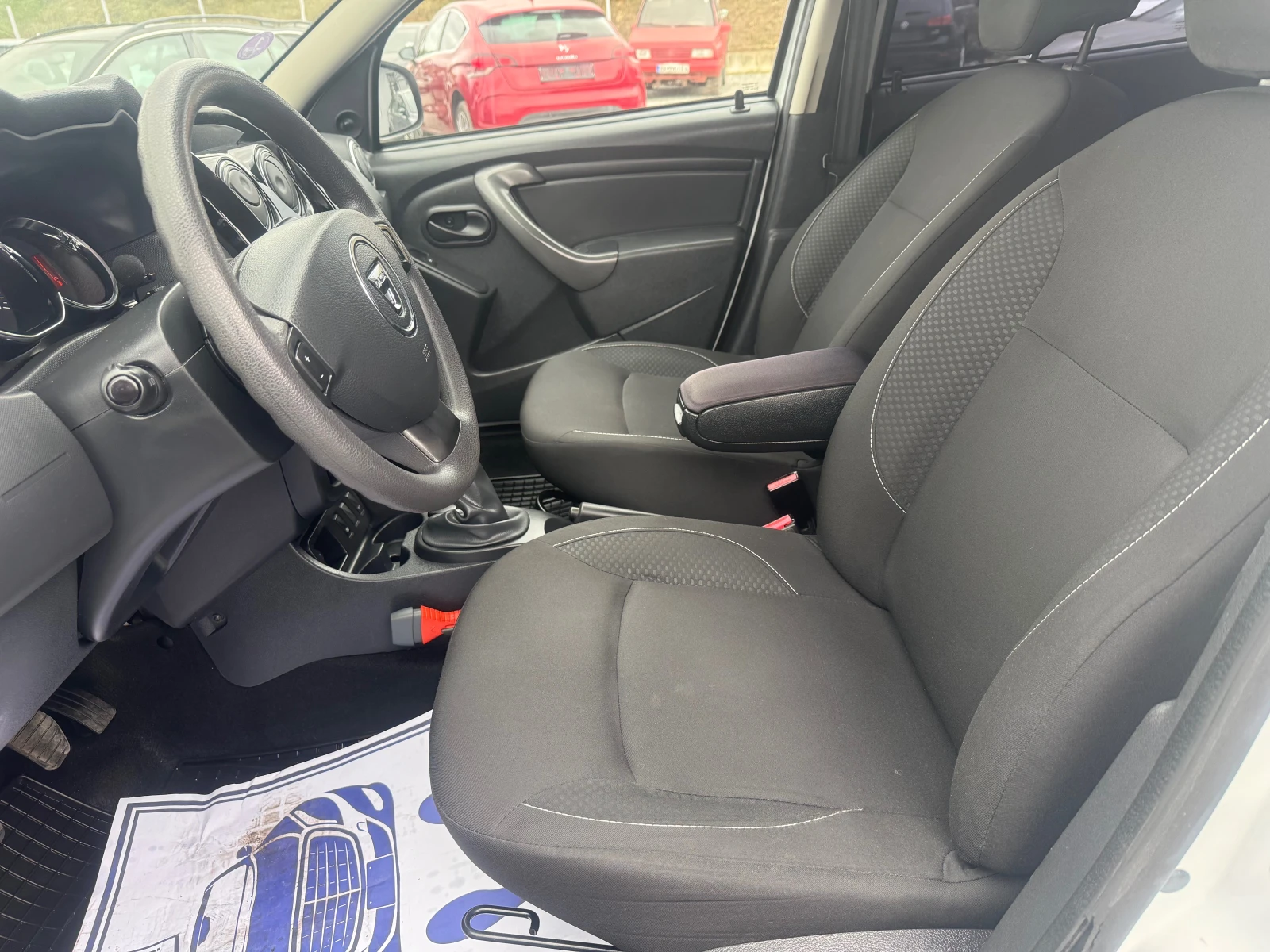 Dacia Duster 1.2 TCe evro 6, снимка 9 - Автомобили и джипове - 53892656