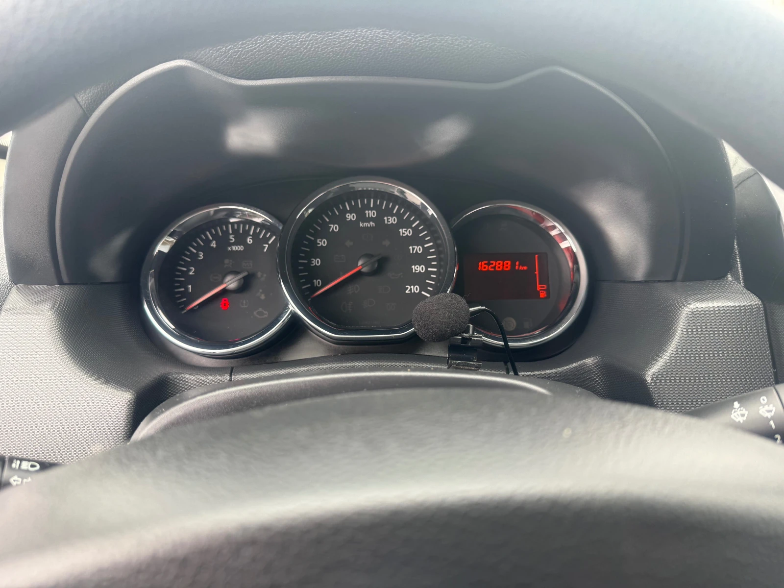 Dacia Duster 1.2 TCe evro 6, снимка 11 - Автомобили и джипове - 53892656