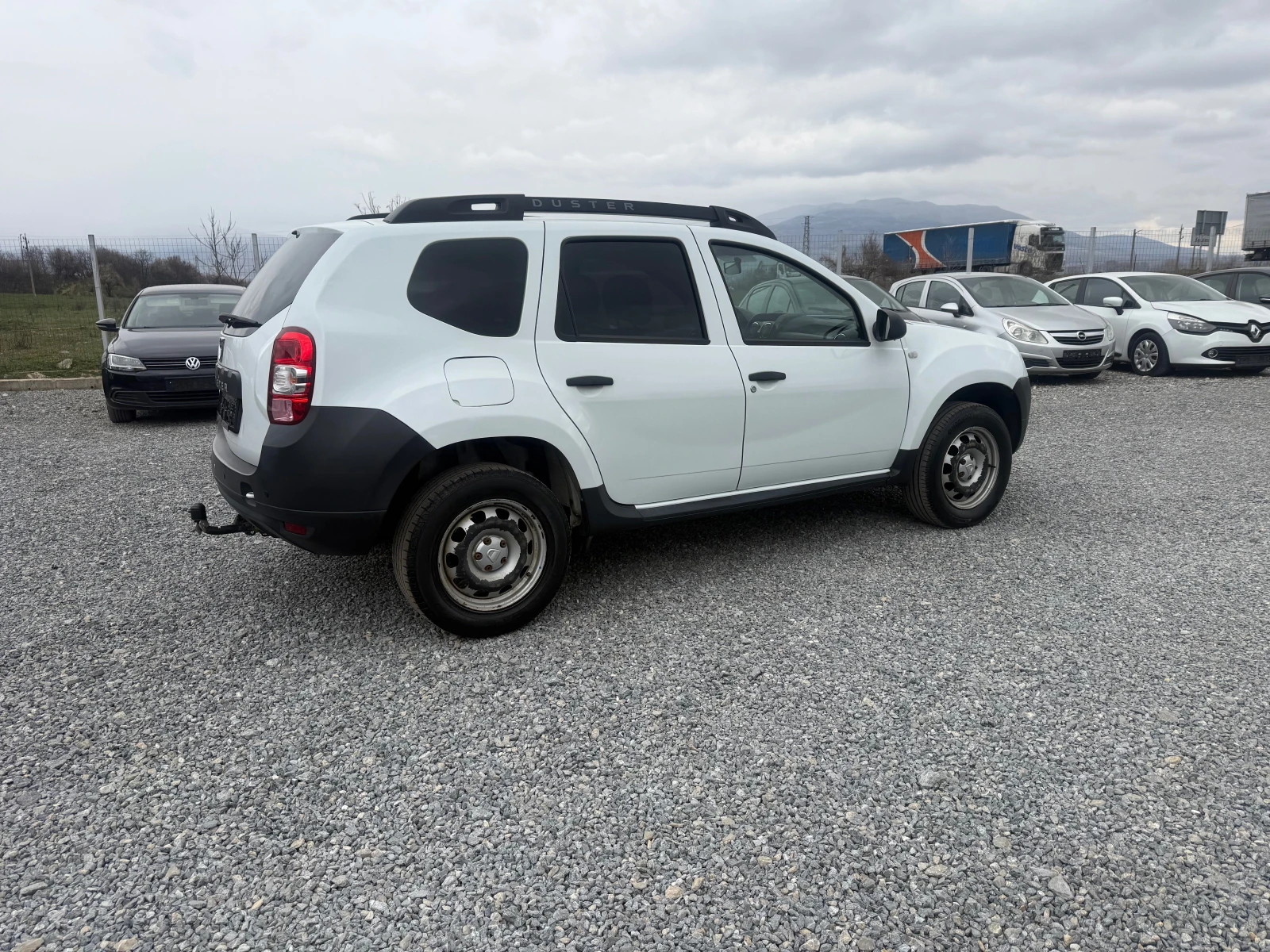 Dacia Duster 1.2 TCe evro 6, снимка 8 - Автомобили и джипове - 53892656