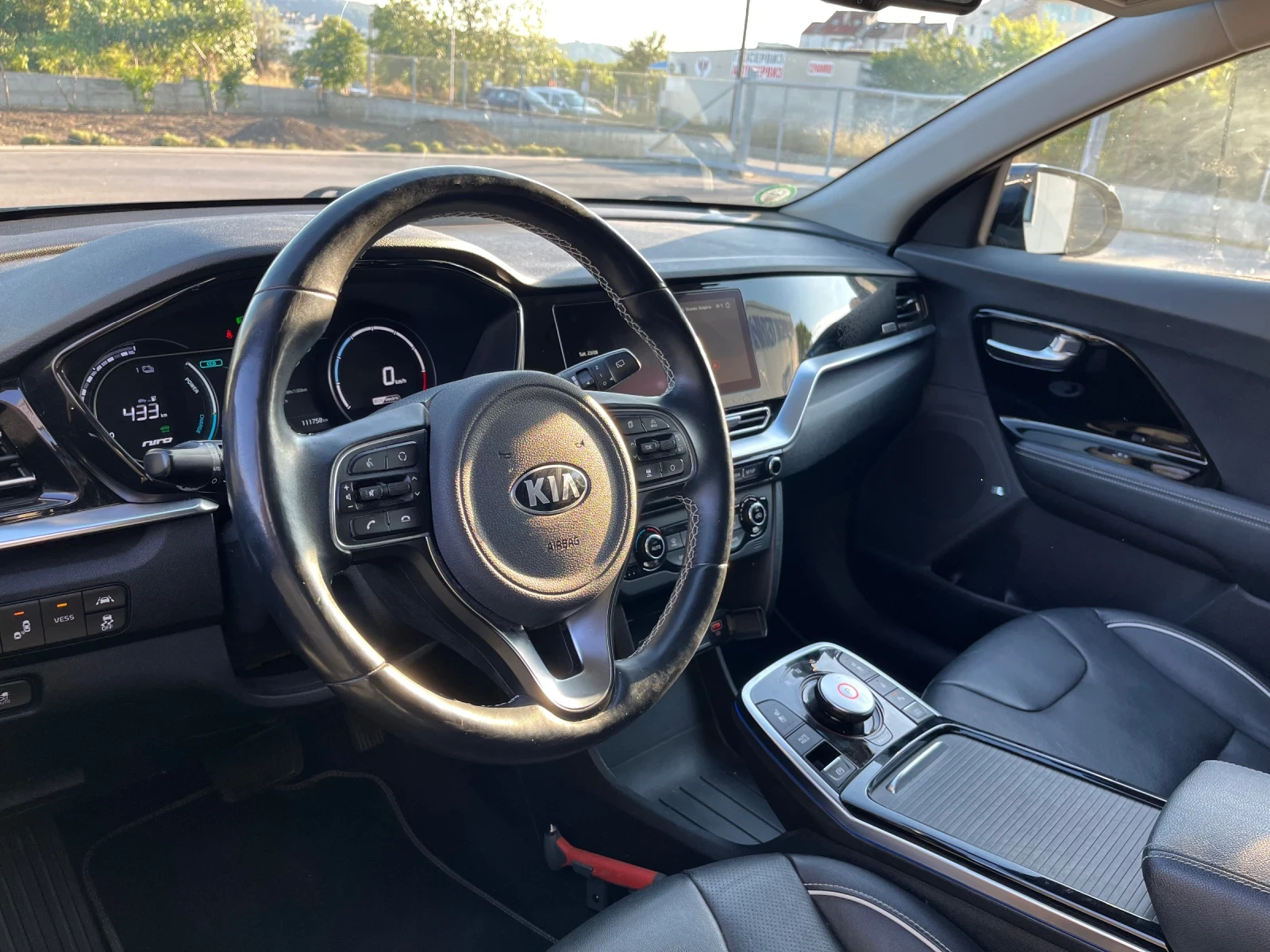 Kia Niro 204 КС. / FULL MAX , снимка 9 - Автомобили и джипове - 54070846