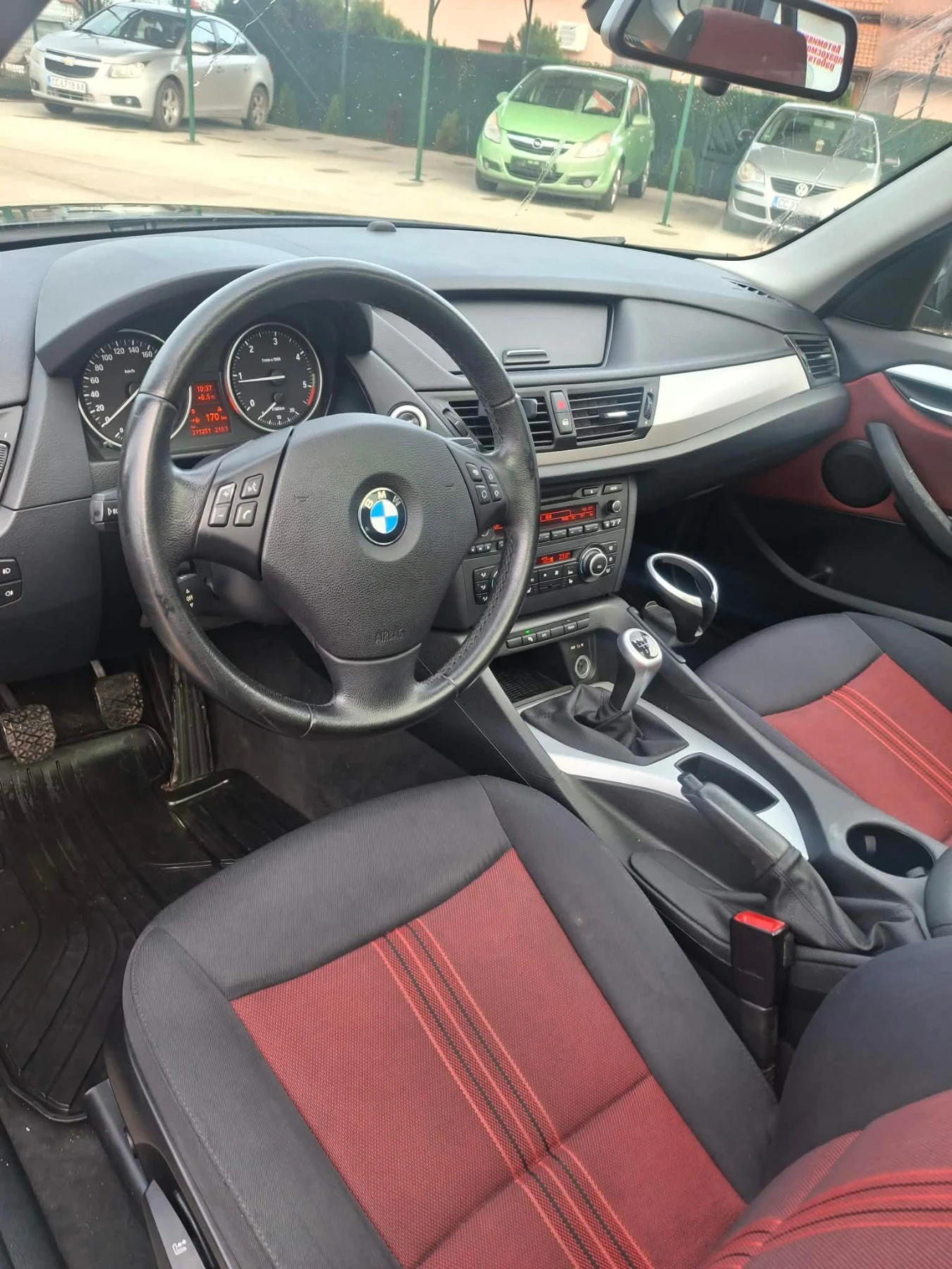 BMW X1 2.0d 177кс, снимка 10 - Автомобили и джипове - 54312916