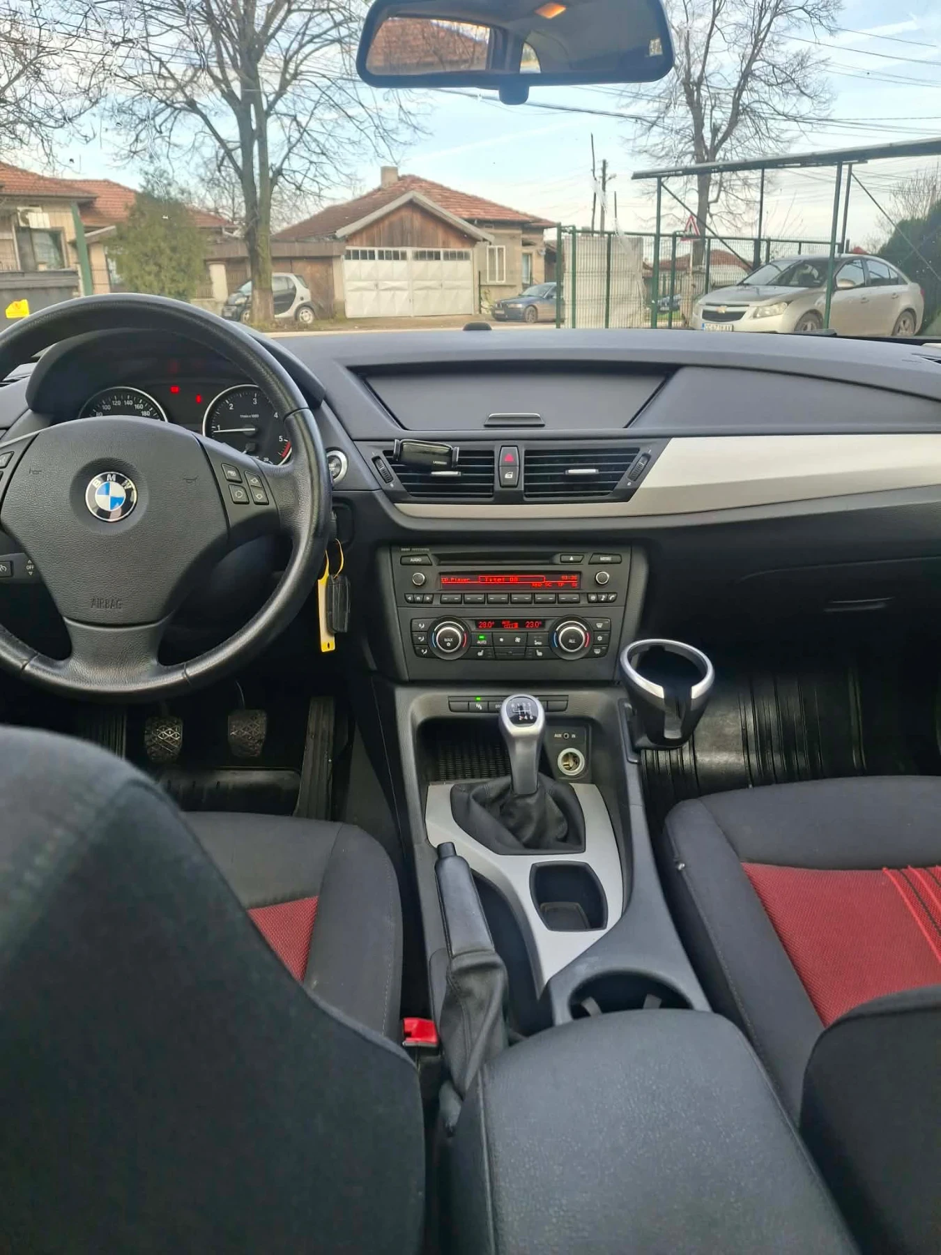 BMW X1 2.0d 177кс, снимка 7 - Автомобили и джипове - 54312916