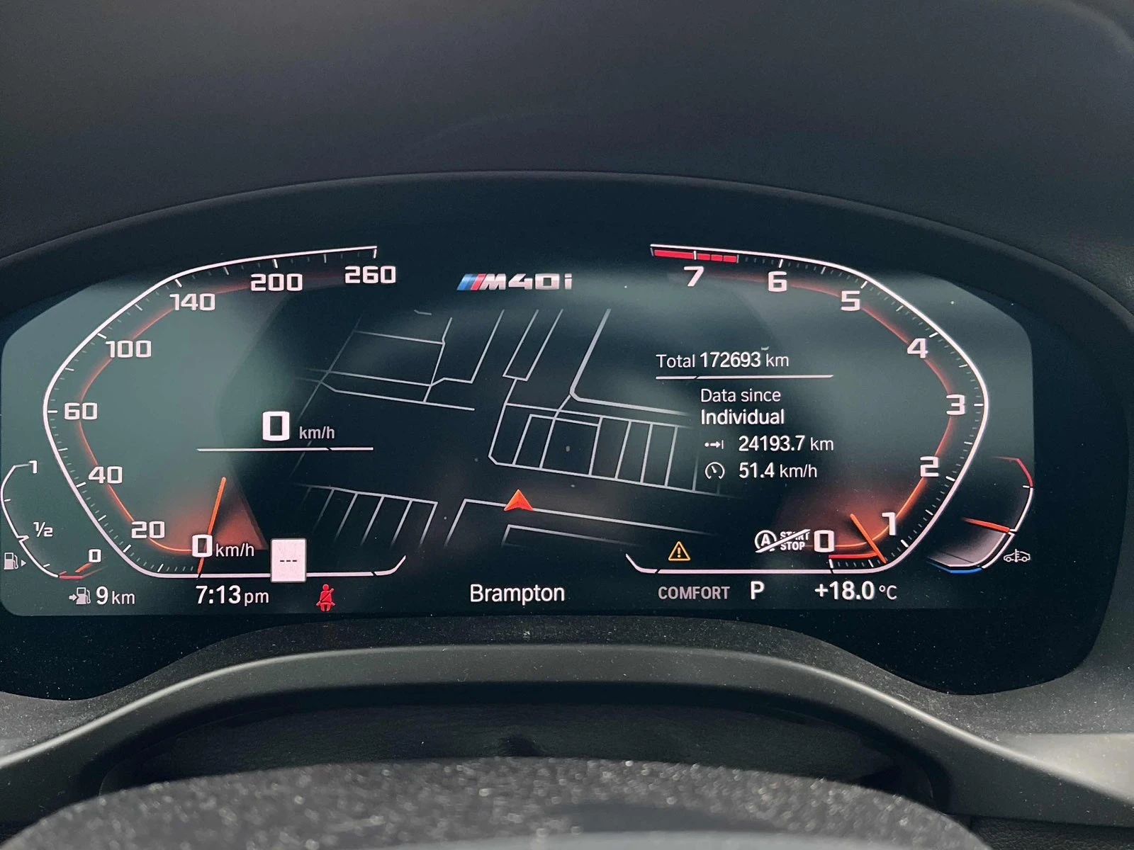 BMW X4 M40i* Distronic* Carbon* HUD* Harman Kardon, снимка 10 - Автомобили и джипове - 54369898