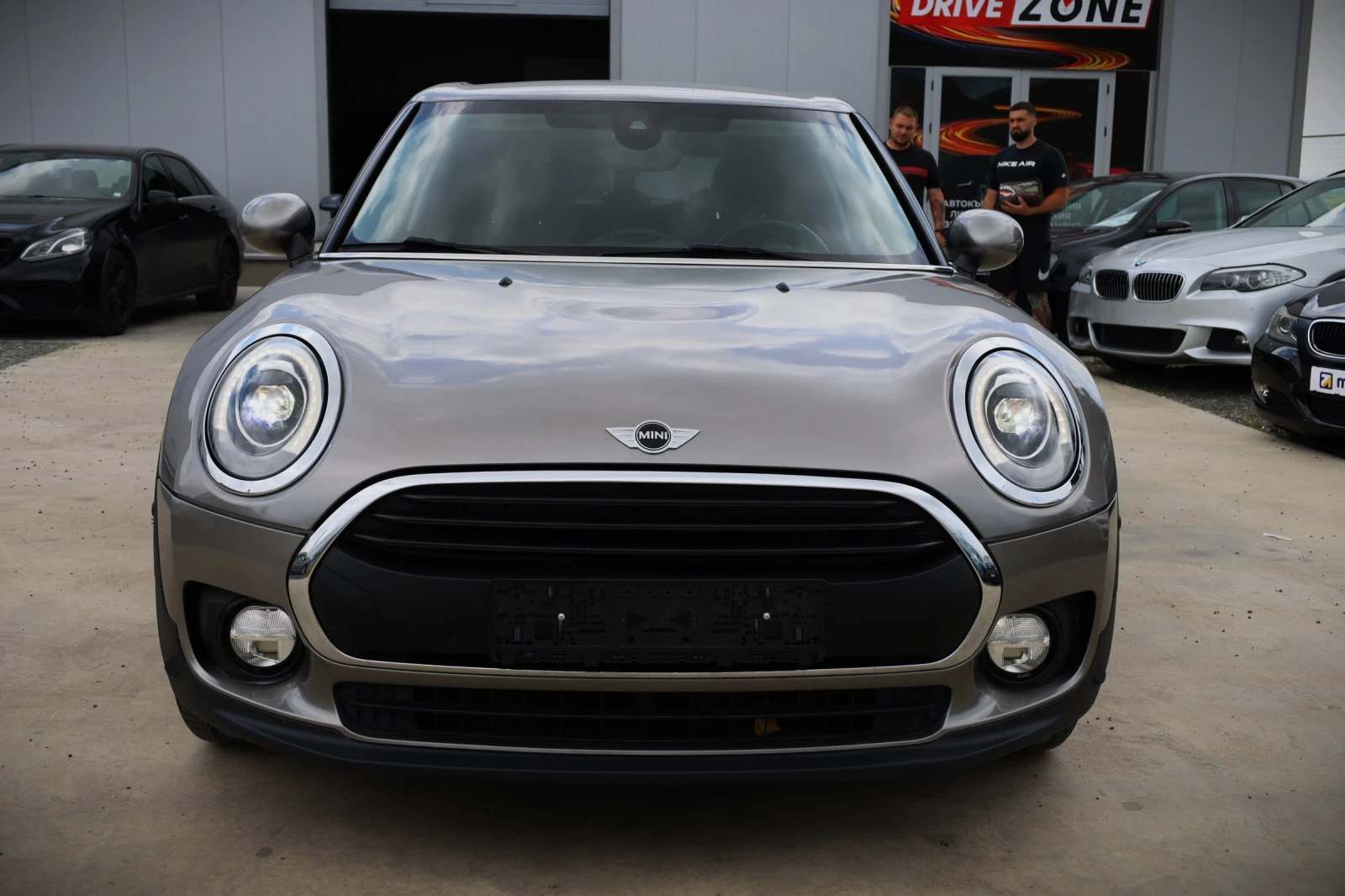 Mini Countryman 1.6 D, снимка 2 - Автомобили и джипове - 54751432