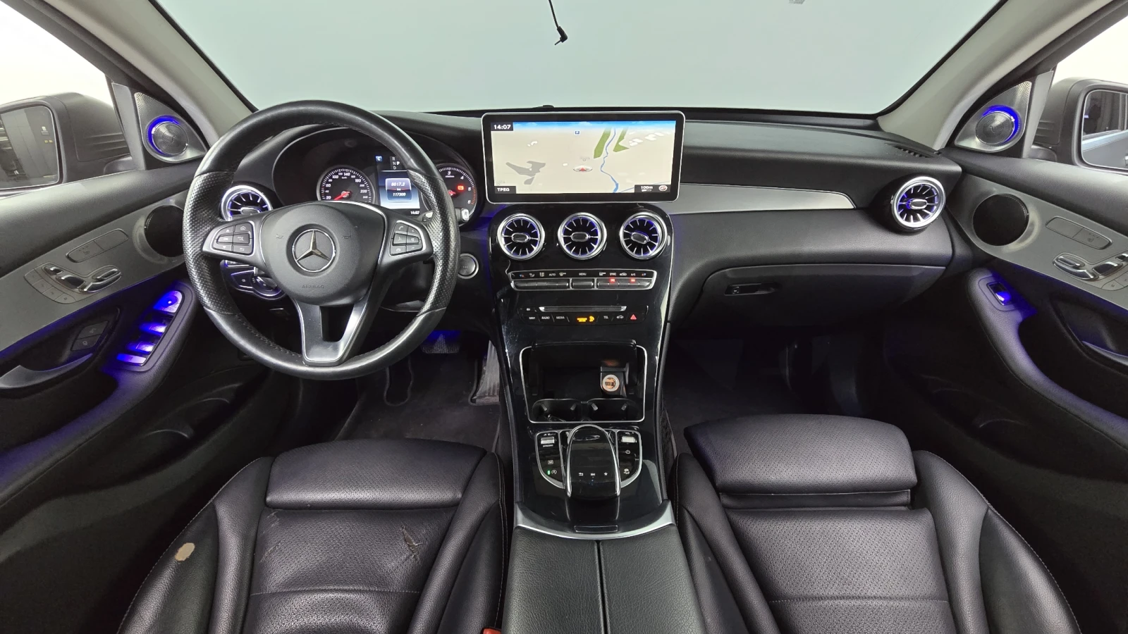 Mercedes-Benz GLC 220 AMG PK* 360* AMBIENT* MATTE* KEYLESS* КРАЙНА ЦЕНА, снимка 5 - Автомобили и джипове - 54975333
