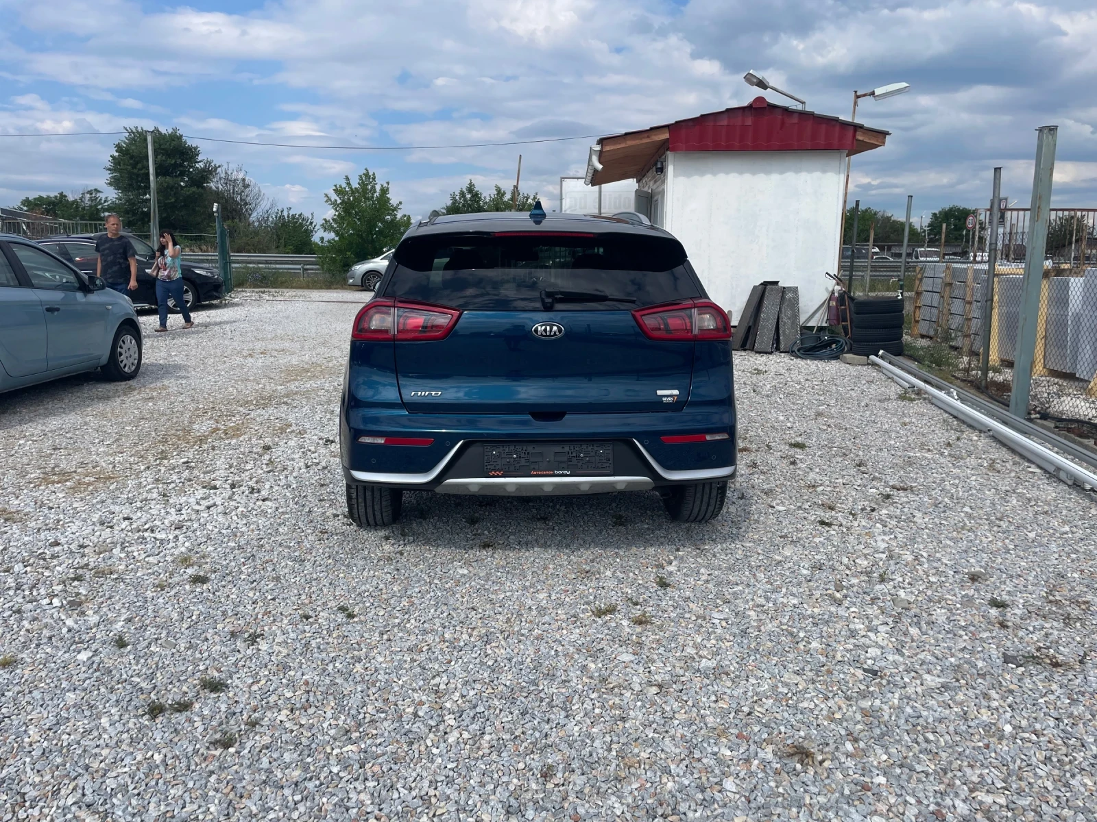 Kia Niro, снимка 4 - Автомобили и джипове - 55216821