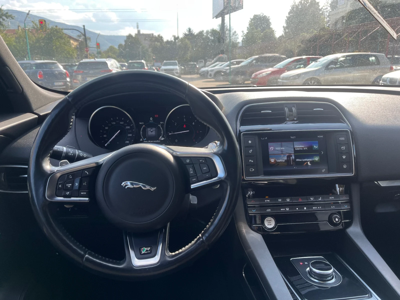 Jaguar F-PACE 2.0 DISEL, снимка 15 - Автомобили и джипове - 55799418