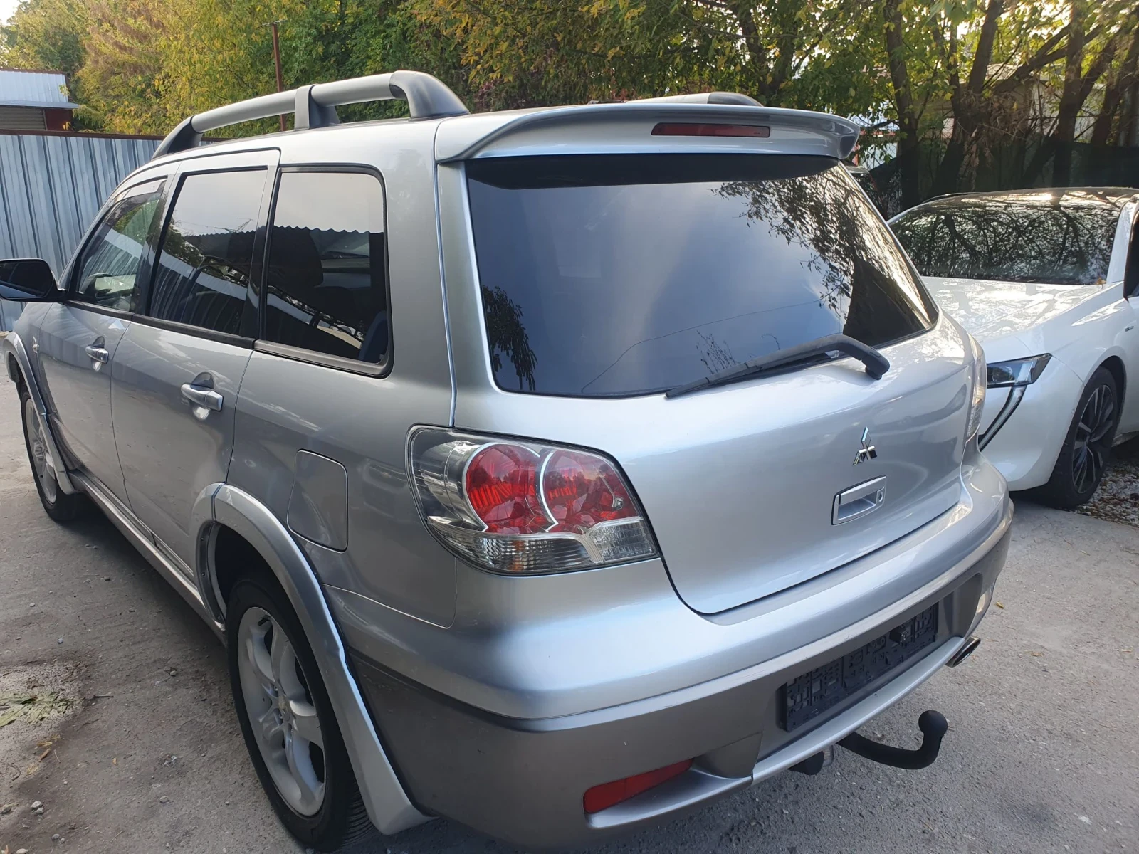 Mitsubishi Outlander 2.0 KLIMA 4X4 NAVI KAMERA | Mobile.bg � ����������� 5