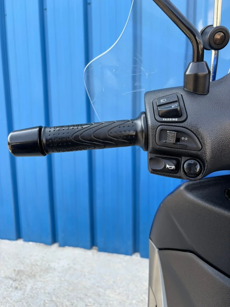 Piaggio Beverly S 300i ABS ASR, снимка 7 - Мотоциклети и мототехника - 51619976