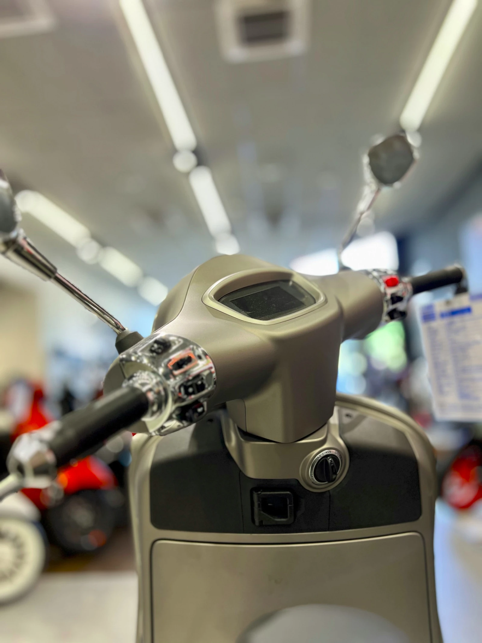 Vespa 300 Super Tech - изображение 7