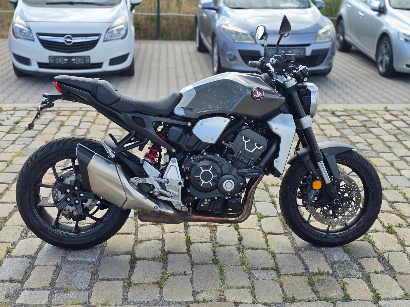 Honda Cb 1000 RA ПЕРФЕКТЕН - изображение 3