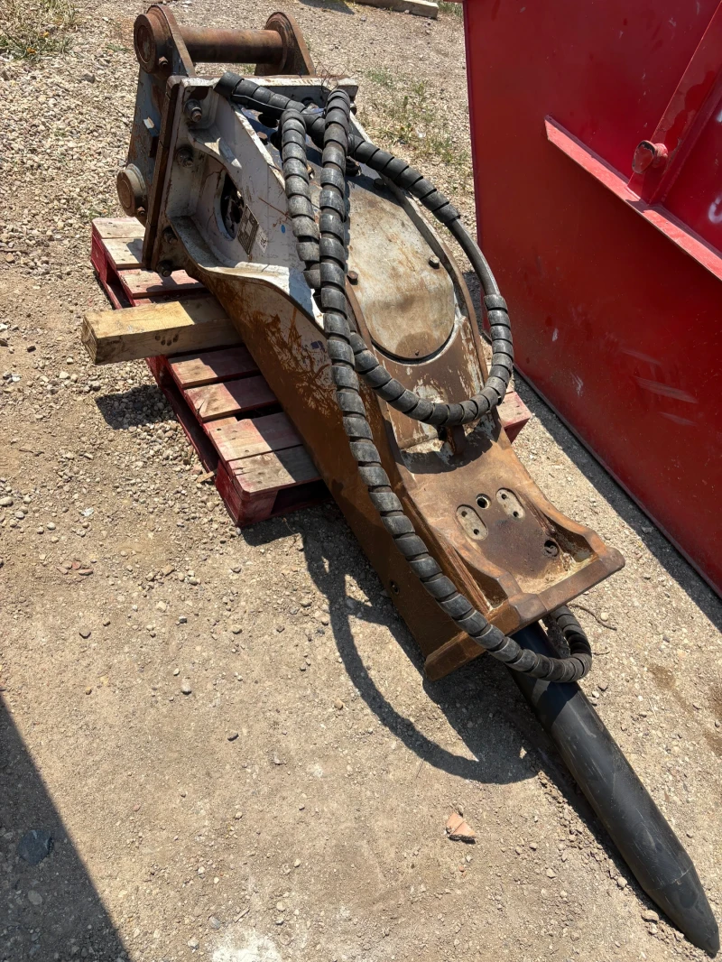 Допълнително оборудване Хидравличен чук Furukawa F19XP, снимка 2 - Индустриална техника - 50916342