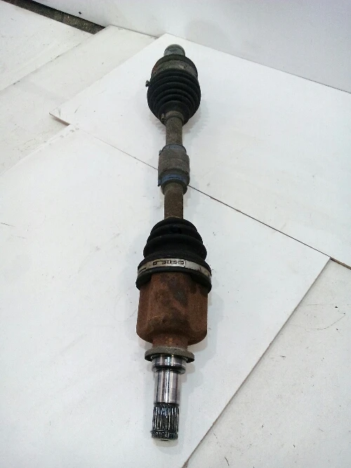 Полуоска предна лява Мазда 3 1.6Б