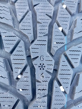 Гуми Зимни 215/60R16, снимка 1