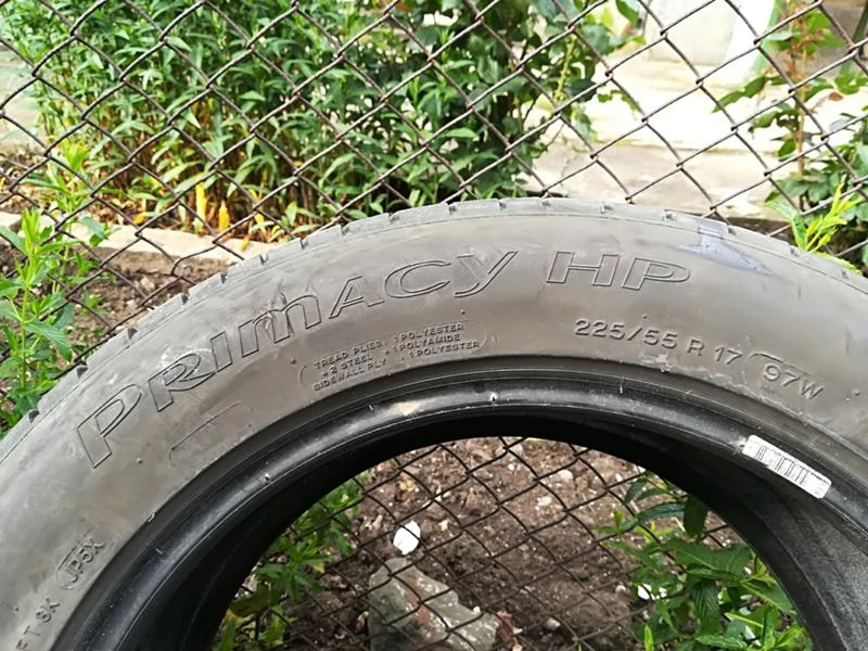 Гуми Летни 225/55R17, снимка 4 - Гуми и джанти - 21805816