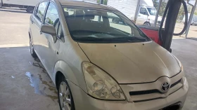 Toyota Corolla verso 2.2d4d, снимка 2