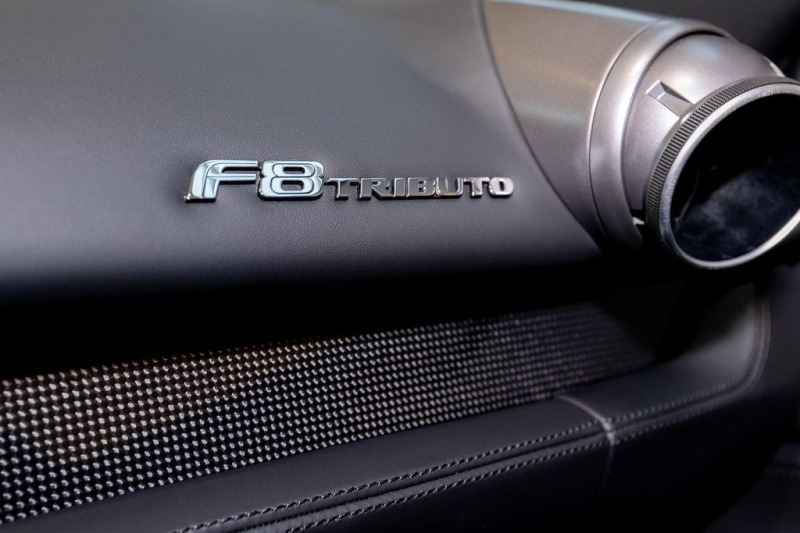 Ferrari F8 TRIBUTO/ COUPE/ NOVITEC/ CARBON/ CERAMIC/ CAMERA/, снимка 9 - Автомобили и джипове - 44975915