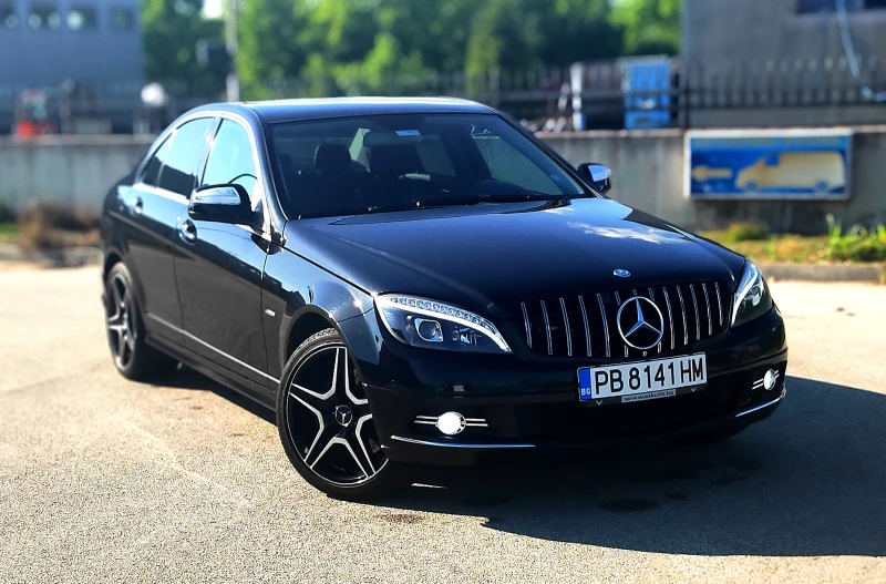 Mercedes-Benz C 320, снимка 1 - Автомобили и джипове - 47223884