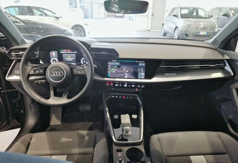 Audi A3 * 30TFSI* * SPORTBACK* NAVI* LED* DISTR* CARPLAY* , снимка 10 - Автомобили и джипове - 47302833