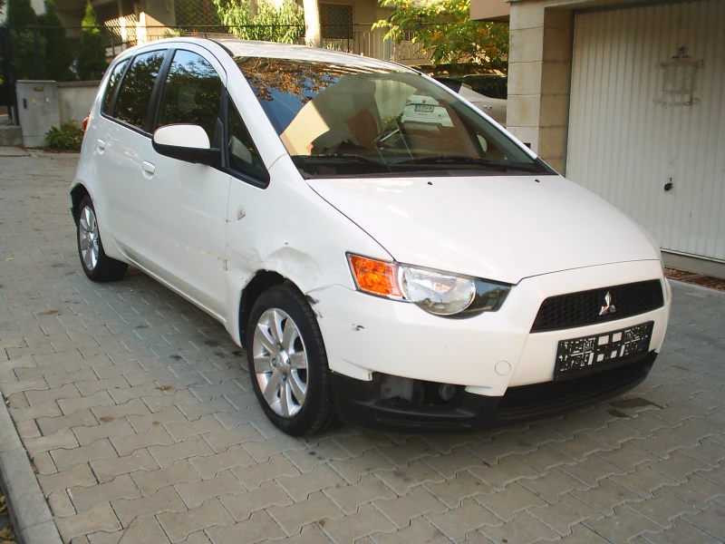 Mitsubishi Colt 1.1 16V 75k.c., снимка 6 - Автомобили и джипове - 47567220