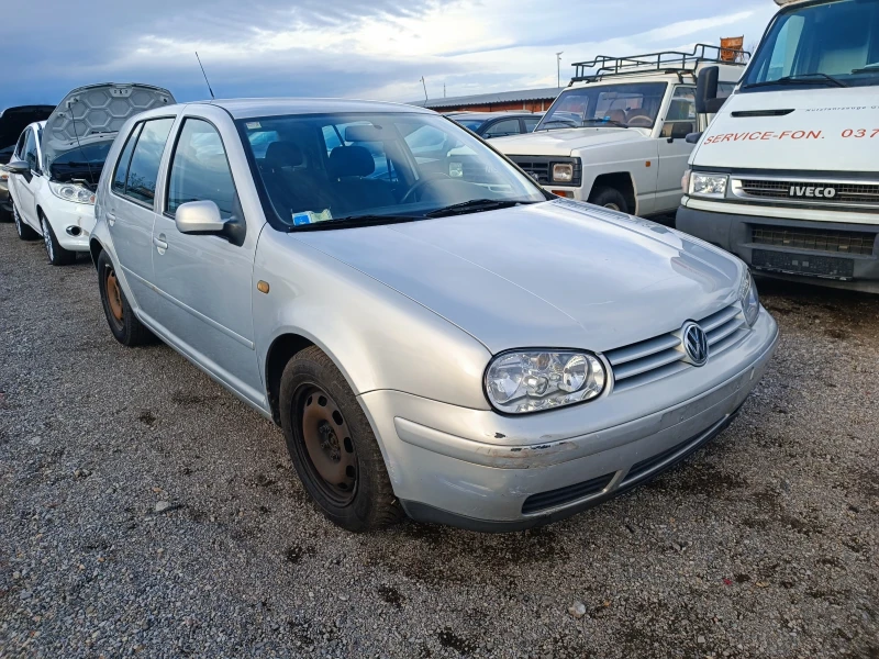 VW Golf 1.9TDI ITALIA , снимка 2 - Автомобили и джипове - 48049341