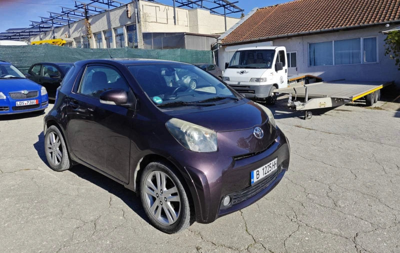 Toyota IQ 1.33 Dual VVT-i ГАЗ, снимка 3 - Автомобили и джипове - 48975980