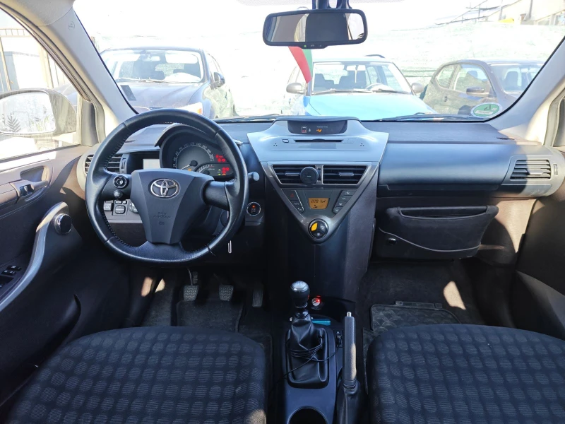 Toyota IQ 1.33 Dual VVT-i ГАЗ, снимка 6 - Автомобили и джипове - 48975980