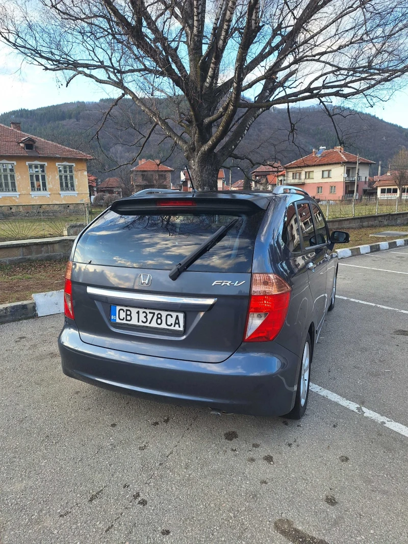 Honda Fr-v, снимка 14 - Автомобили и джипове - 49062414