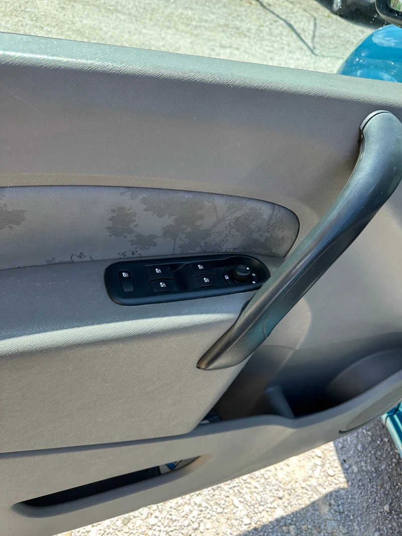 Renault Kangoo 1.5 DCI 104kc, снимка 7 - Автомобили и джипове - 50361272