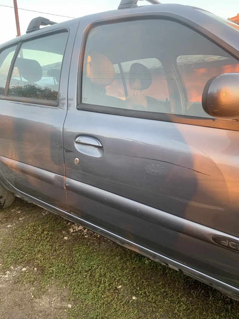 Renault Symbol, снимка 5 - Автомобили и джипове - 52577484