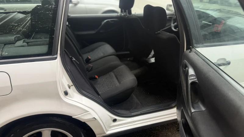 VW Passat 2.0i GT, снимка 15 - Автомобили и джипове - 52327194