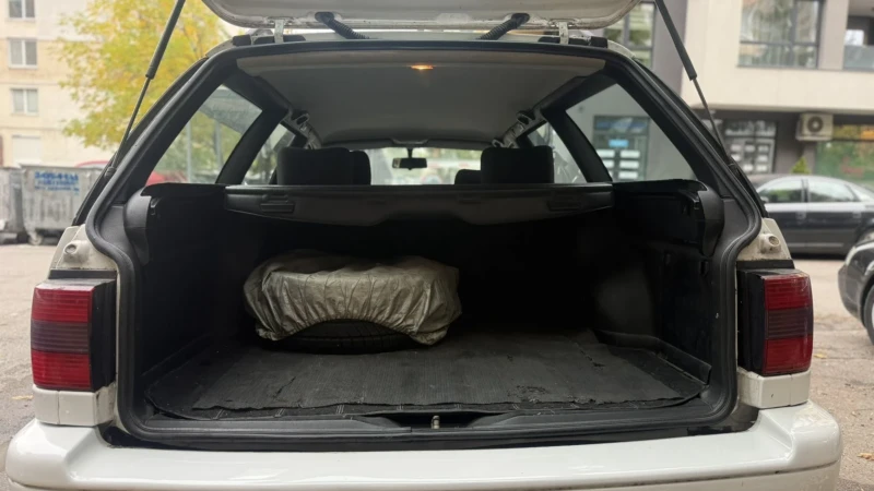 VW Passat 2.0i GT, снимка 16 - Автомобили и джипове - 52327194