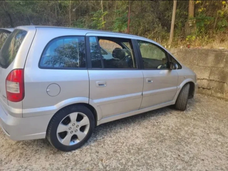 Opel Zafira OPC, снимка 8 - Автомобили и джипове - 52094788