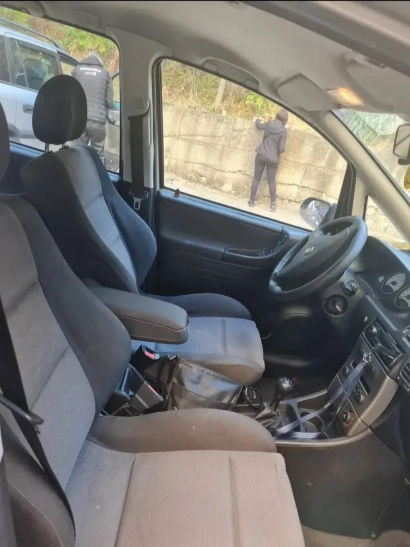 Opel Zafira OPC, снимка 15 - Автомобили и джипове - 52094788