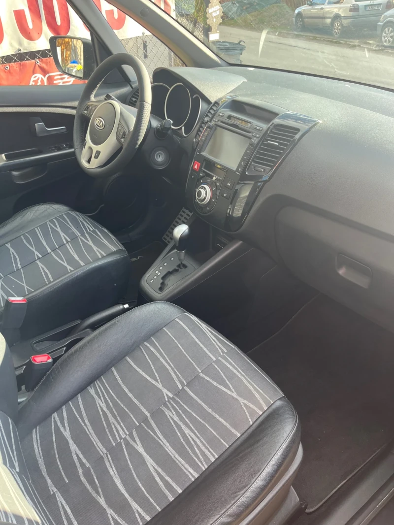Kia Venga 1.6i - Automat - камера - Navi - 164000km - SWISS , снимка 6 - Автомобили и джипове - 52215239