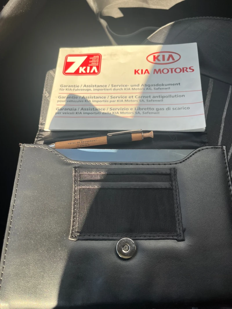 Kia Venga 1.6i - Automat - камера - Navi - 164000km - SWISS , снимка 11 - Автомобили и джипове - 52215239