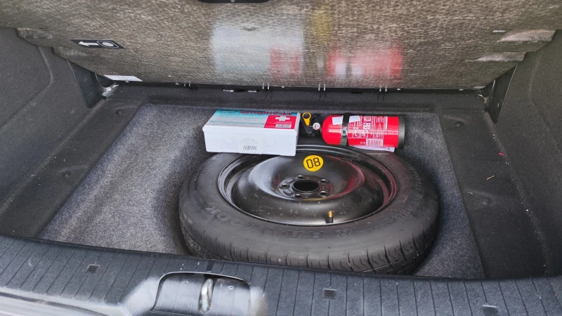 Mercedes-Benz A 180 Elegance, снимка 8 - Автомобили и джипове - 52965157