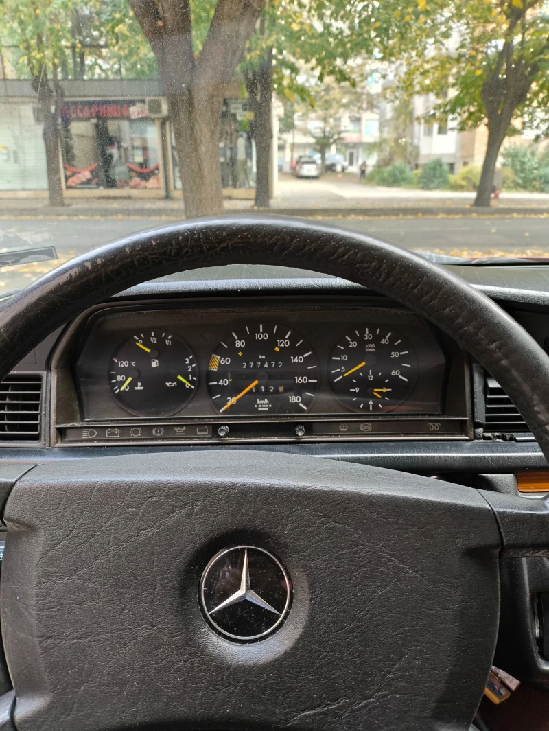 Mercedes-Benz 190, снимка 6 - Автомобили и джипове - 52292406