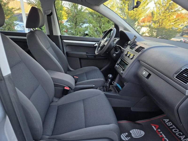 VW Touran 1.6TDI-105кс= 7МЕСТА= 6СК= ПОДГРЕВ= АВТОПИЛОТ, снимка 15 - Автомобили и джипове - 52577848
