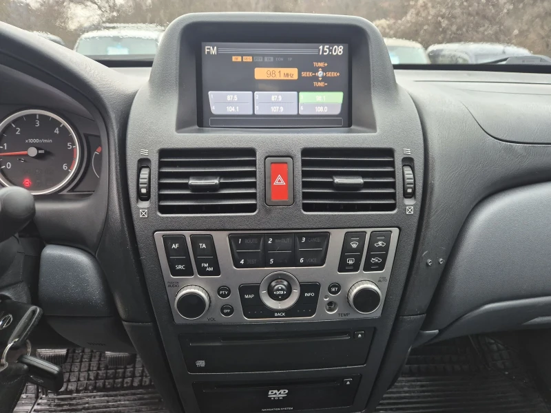 Nissan Almera 2.2 dci 136k.c, снимка 15 - Автомобили и джипове - 53275858