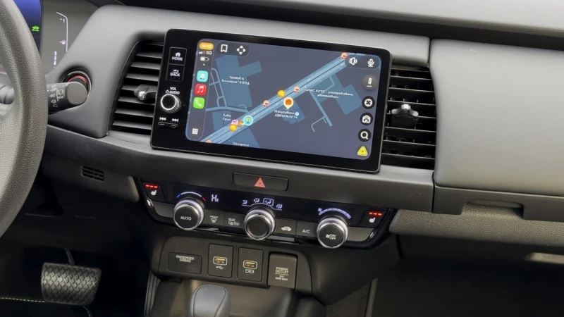 Honda Jazz 1.5i HiBRiD 109кс.CarPlay Подгрев LED , снимка 11 - Автомобили и джипове - 53432796