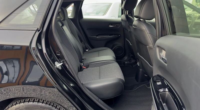 Honda Jazz 1.5i HiBRiD 109кс.CarPlay Подгрев LED , снимка 16 - Автомобили и джипове - 53432796