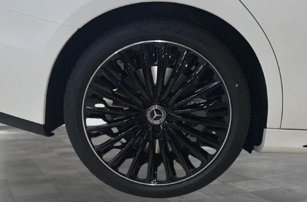 Mercedes-Benz E 450 d 4Matic = AMG Line = Premium Plus Гаранция - изображение 4