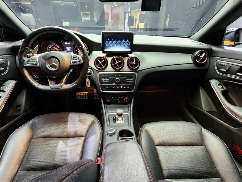 Mercedes-Benz CLA Amg 4Matic, снимка 7 - Автомобили и джипове - 55100811