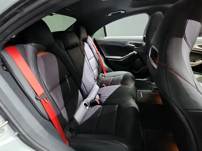 Mercedes-Benz CLA Amg 4Matic, снимка 12 - Автомобили и джипове - 55100811