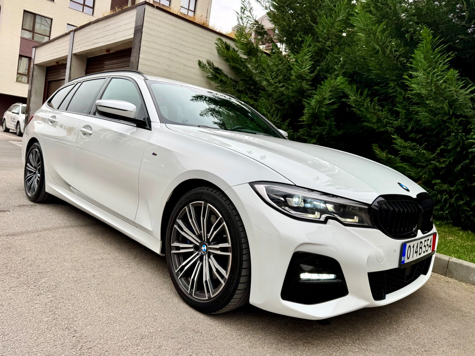 BMW 330 D M-PACKET DISTRONIK PODGREV KOJA  - изображение 3